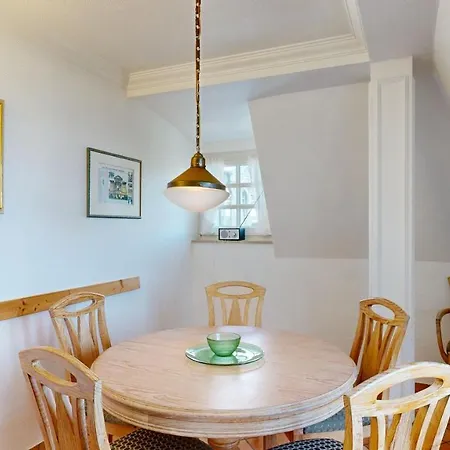 Direkt Am Mit Meerblick Und Balkon,villa Glueckspilz,