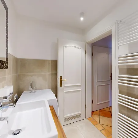 Direkt Am Mit Meerblick Und Balkon,villa Glueckspilz, 宾茨