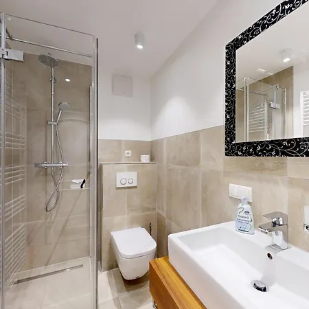 Direkt Am Mit Meerblick Und Balkon,villa Glueckspilz, Apartamento