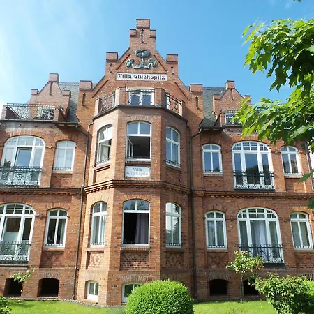 Direkt Am Mit Meerblick Und Balkon,villa Glückspilz, Binz